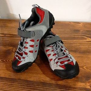 Body Geometry trail shoes gray size 7.5, euc